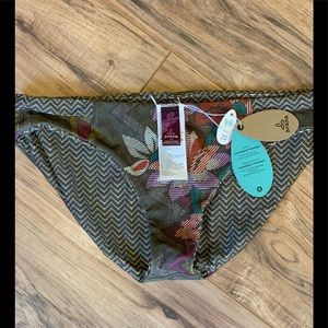 prAna Women's Innix Bottoms ,Cargo Horchata color